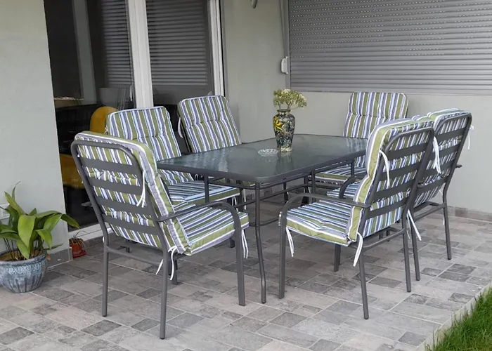 Ravne Weekend House Semesterbostad